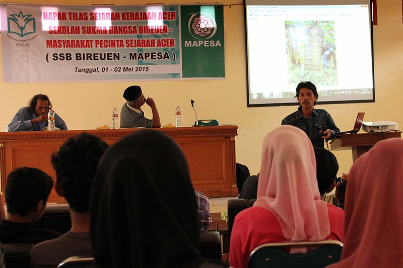 Siswa SMA Sukma Bangsa-Bireuen mengikuti diskusi akhir pekan di aula Badan Pelestarian Nilai Budaya, Banda Aceh (Foto M Iqbal/SeputarAceh.com)