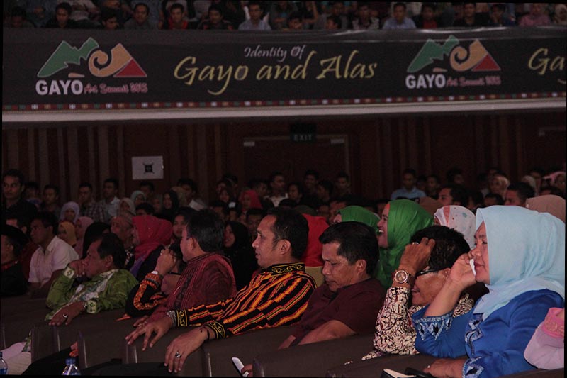 Kadisbudpar Aceh, SKPA dan perwakilan dari pemerintah Aceh hadir pada acara Gayo Art Summit 2015 di gedung AAC Dayan Dawood, Banda Aceh
