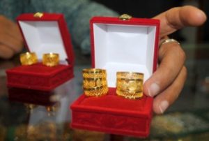 Beli Emas Pada Akhir Pekan