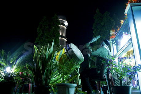 tabuh beduk takbiran tabuh beduk takbiran