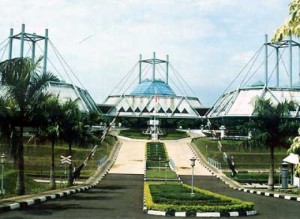 Museum Transportasi di TMII (tamanmini.com)