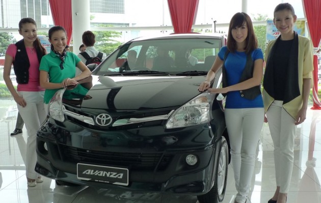 Toyota Avanza (lowyat.net)