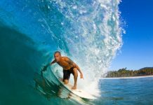 Surfing di Simeulue (ja.magicseaweed.com)
