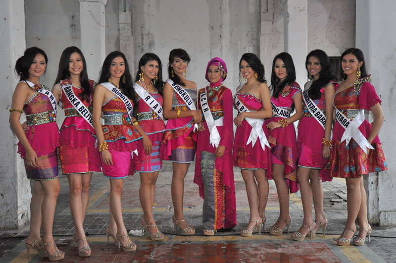 Puteri Indonesia 2014 (missosology.info)