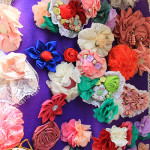 Kerajinan tangan berupa bros bunga (Foto M Iqbal/SeputarAceh.com)