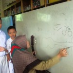 Bimbingan anak ABK dalam ruang Sumber Belajar (IST)