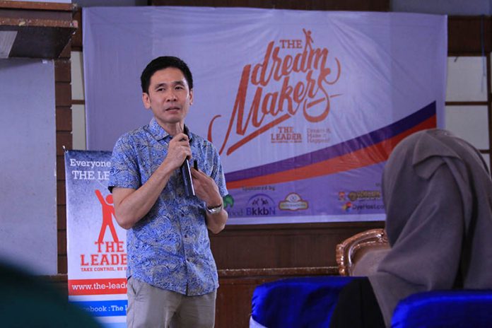 Mardi Wu, CEO PT Nutrifood Indonesia hadir di acara Dream Maker Camp di Aula Rumoh PMI, Banda Aceh (Foto M Iqbal/SeputarAceh.com)