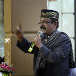 Tgk Yusri Puteh ceramah acara maulid nabi Muhammad SAW di Lapangan Tenis ATC, Lampaseh Banda Aceh