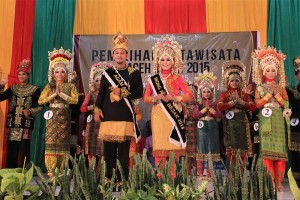 Calon Agam dan Inong Duta Wisata Aceh Besar (Foto M Iqbal/SeputarAceh.com)