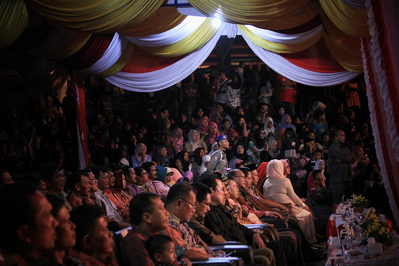 Para tamu undangan dan masyarakat memenuhi arena acara Festival Sabang Fair (Foto M Iqbal/SeputarAceh.com)