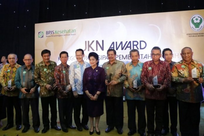 Aceh Terima JKN Award 2014 (Foto beritajakarta.com)