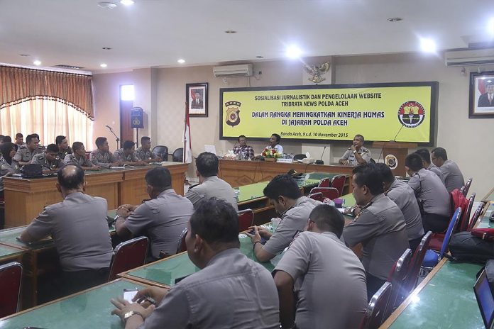 Foto Polisi Dilatih jadi Wartawan Portal Tribratanewsaceh
