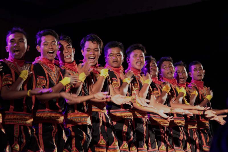 Tari Saman Agara dari Aceh Tenggara tampil dalam acara Culture of Alas di Open Stage Taman Budaya, Banda Aceh (Foto M Iqbal/SeputarAceh.com)
