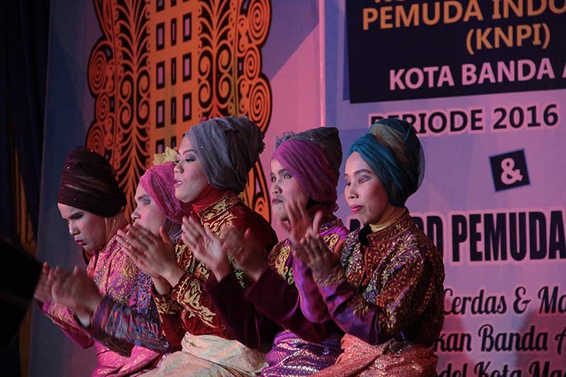 Penyandang Disabilitas tampil dalam acara Pelantikan Pengurus KNPI Kota Banda Aceh (Foto M Iqbal/SeputarAceh.com)