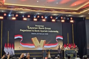 Presiden Prabowo Subianto saat meresmikan Layanan Bank Emas Pegadaian dan Bank Syariah Indonesia (BSI) di Gade Tower, Rabu (26/2/2025) (Foto Bisnis-Maria Y. Benyamin)