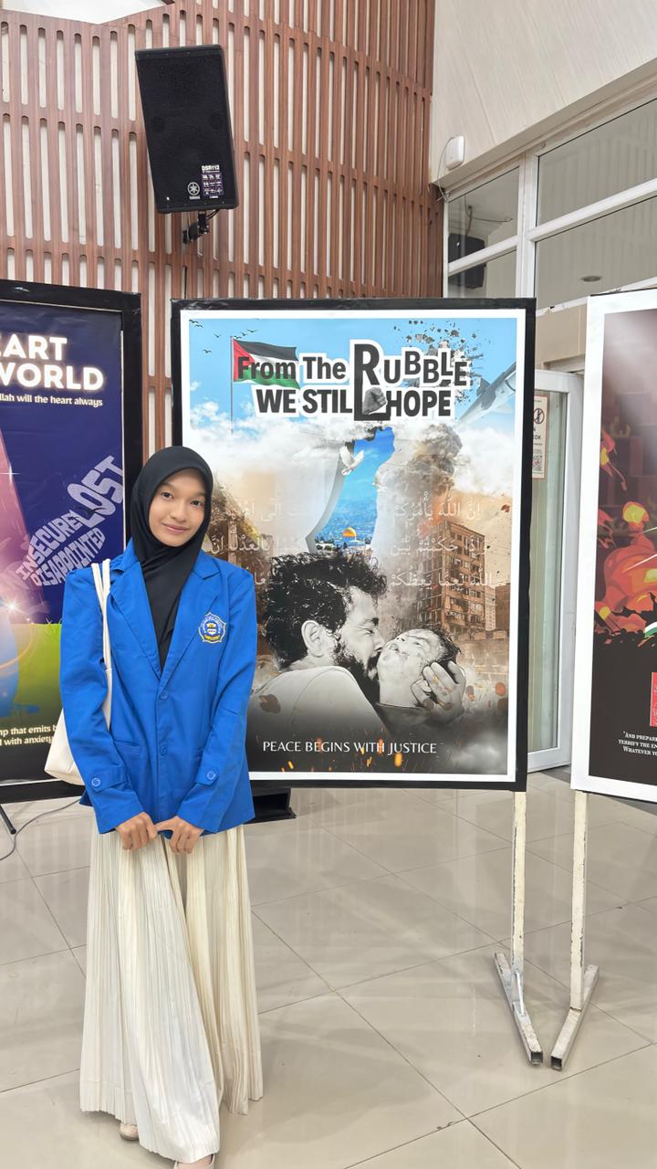 Niswatul Khaira Juarai Lomba Poster IQRA USK 2025