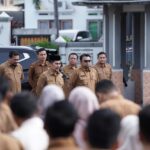 Apel pagi perdana bersama Kepala Dinas yang baru, Dedy Yuswadi