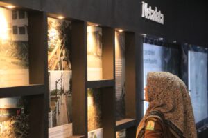 Kurator Museum Tsunami Aceh Cut Intan Damayanti dalam salah satu kesempatan di Museum Tsunami