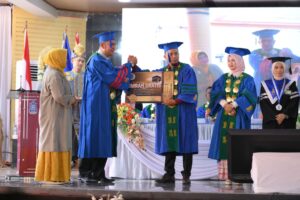 Wisuda Angkatan XXXVIII UIA: Konsistensi Akselerasi Mutu Akademik dan Apresiasi Prestasi